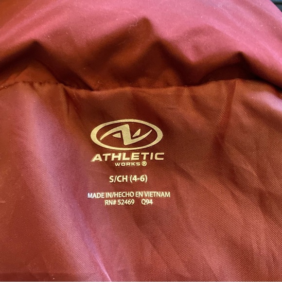 Athletic Works Burgundy Zip Up Windbreaker w/ Packable Hood Women’s Small - Picture 6 of 7